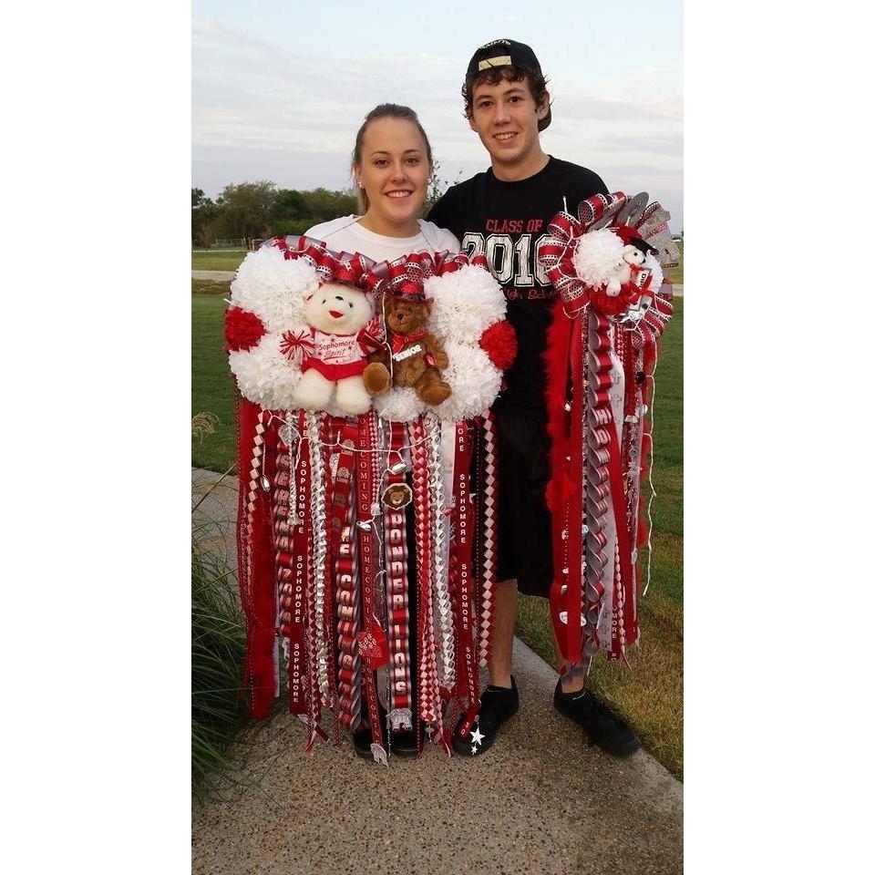 Serena and William going to William's Junior Homecoming. Texas mums are a tradition, go big or go home and they went Texas BIG!!!!!