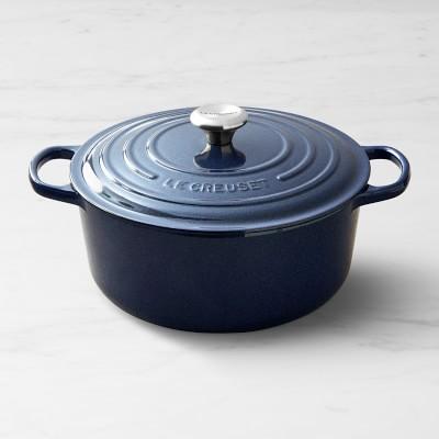 Le Creuset Signature Enameled Cast Iron Round Oven 7 1/4 quart Indigo