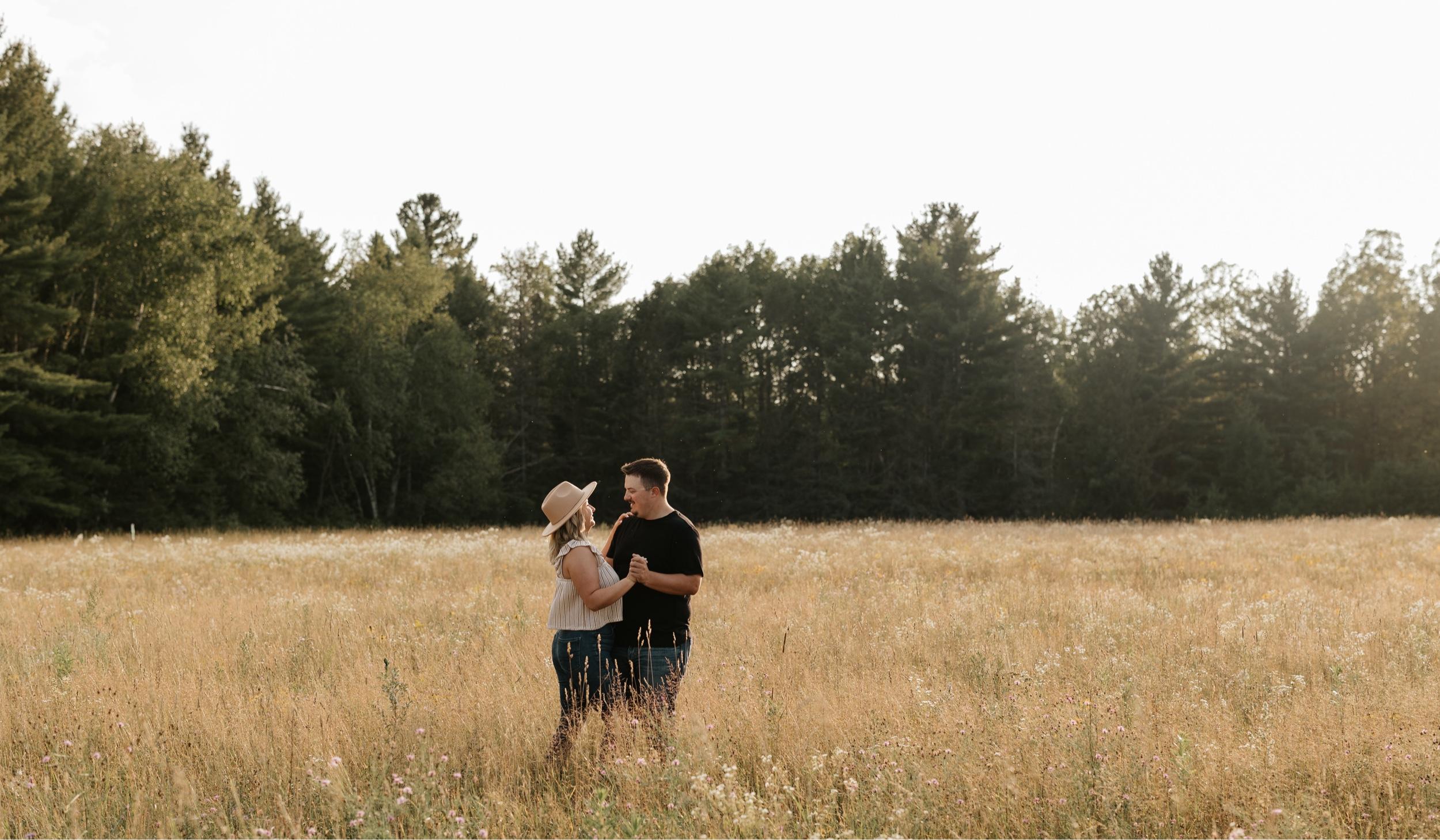 The Wedding Website of Allyssa Hoopman and Brady Sterbentz
