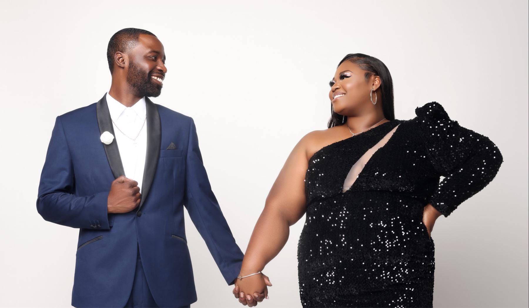 The Wedding Website of Desirae King and Devante Jones