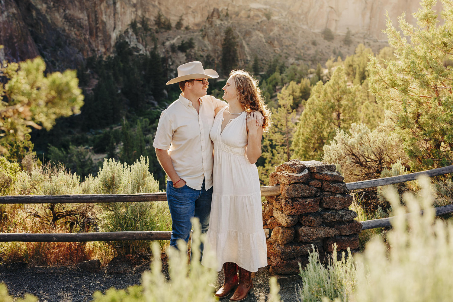 The Wedding Website of Makana Stores and Robert Eggleston
