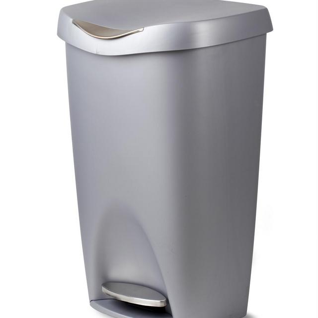Umbra Brim 13 Gallon Trash Can with Lid and Stainless Steel Foot Pedal