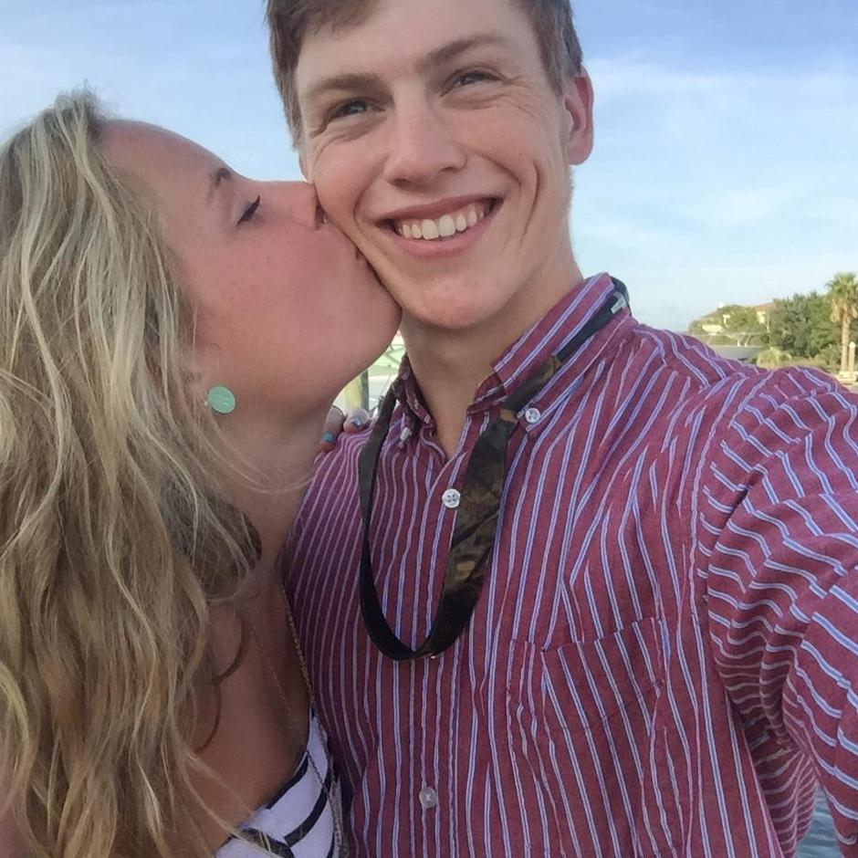 Heather Barna and Robert McDearman's Wedding Website, image size:940x940