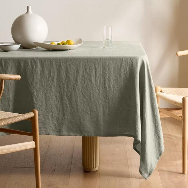European Linen Tablecloth 70x90 Willowleaf