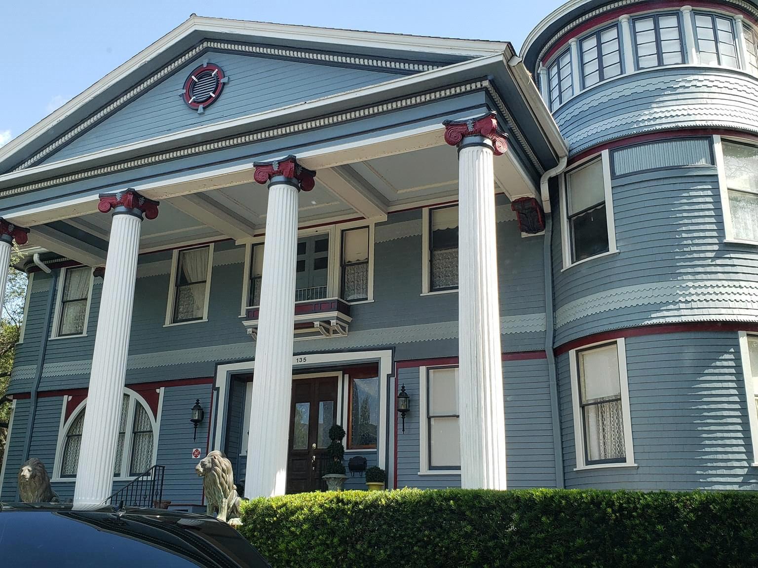 The Wedding Website of Taylor Mosiniak and John Knoch