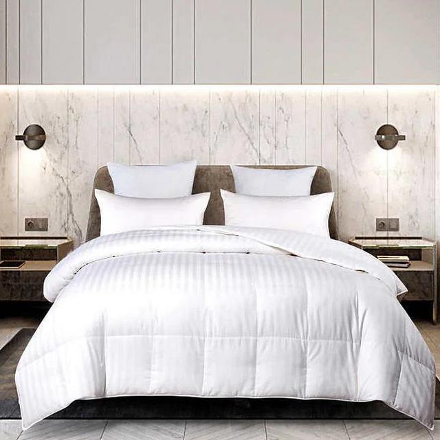 Hotel Grand White Down Comforter- King