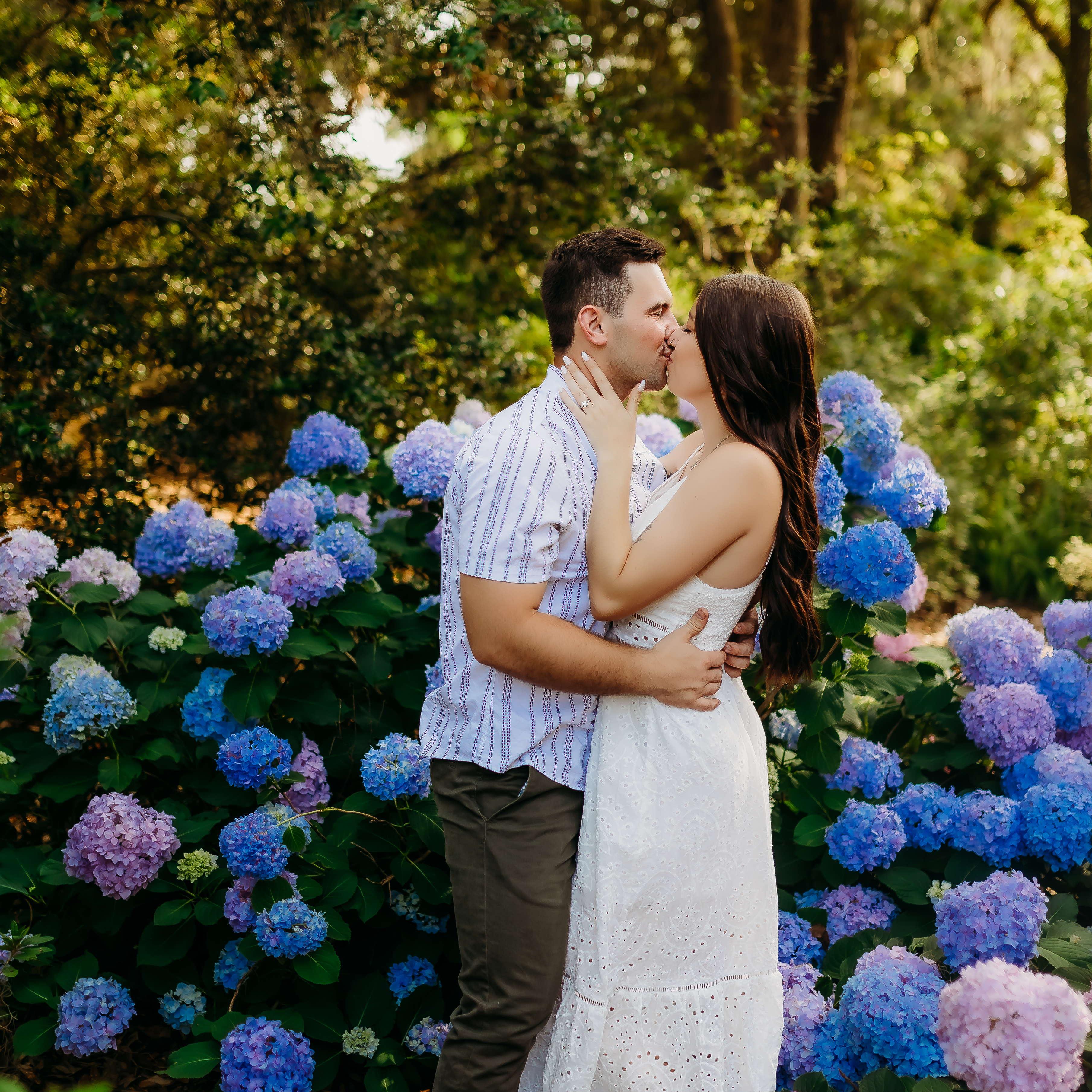 Engagement pictures at Bok tower Gardens