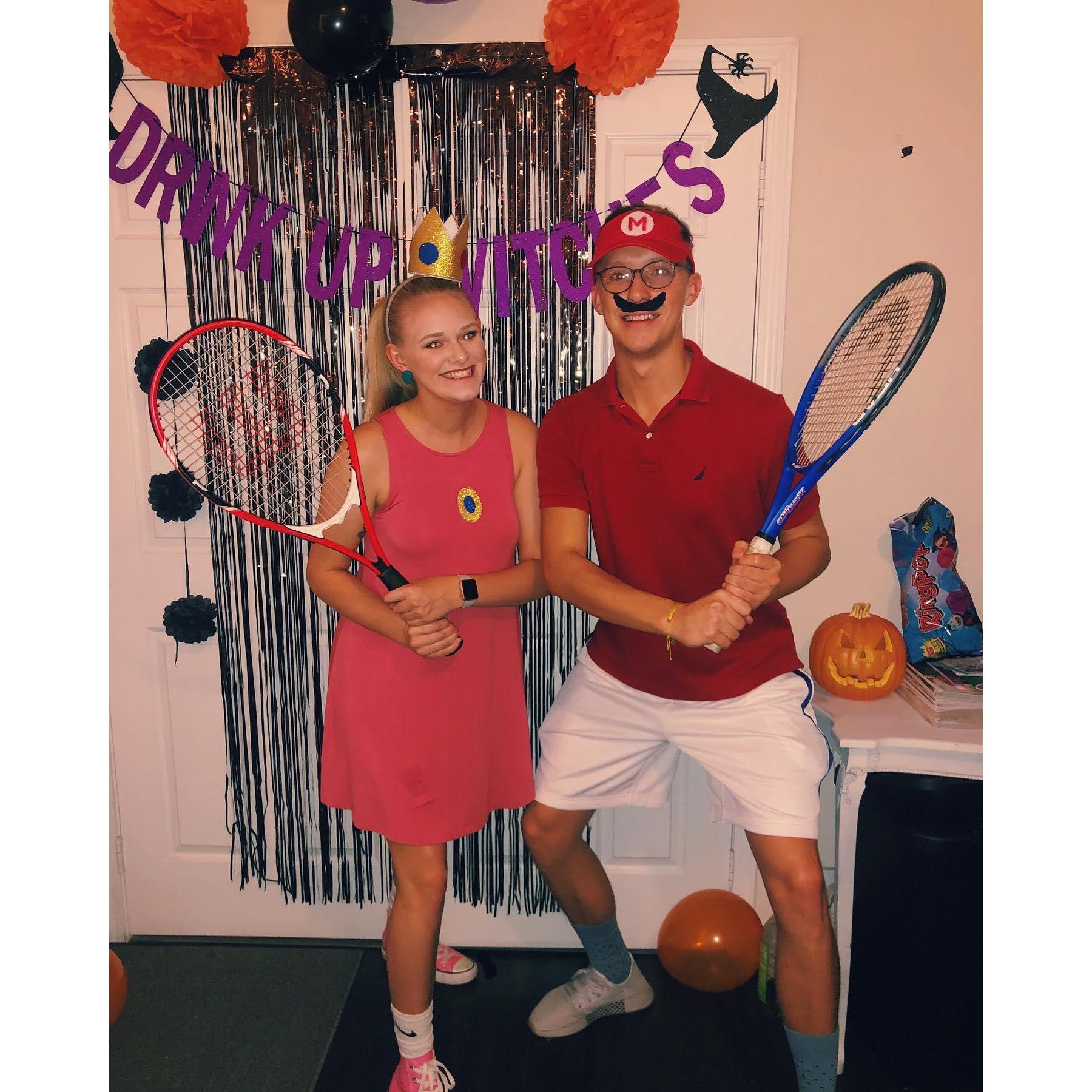 Halloween 2019 - Tennis Princess Peach & Tennis Mario