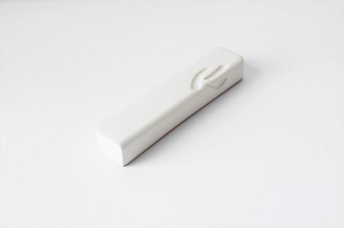 Yahalomis White Ceramic Mezuzah Case