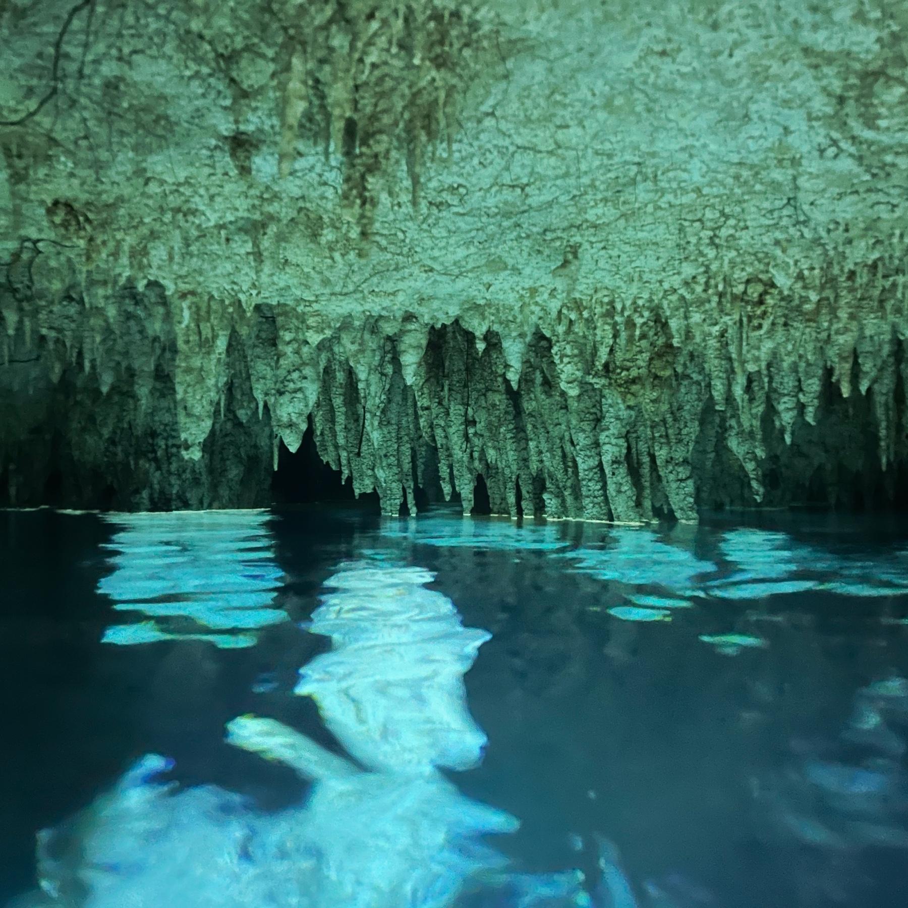 Closed (cave) area of cenote