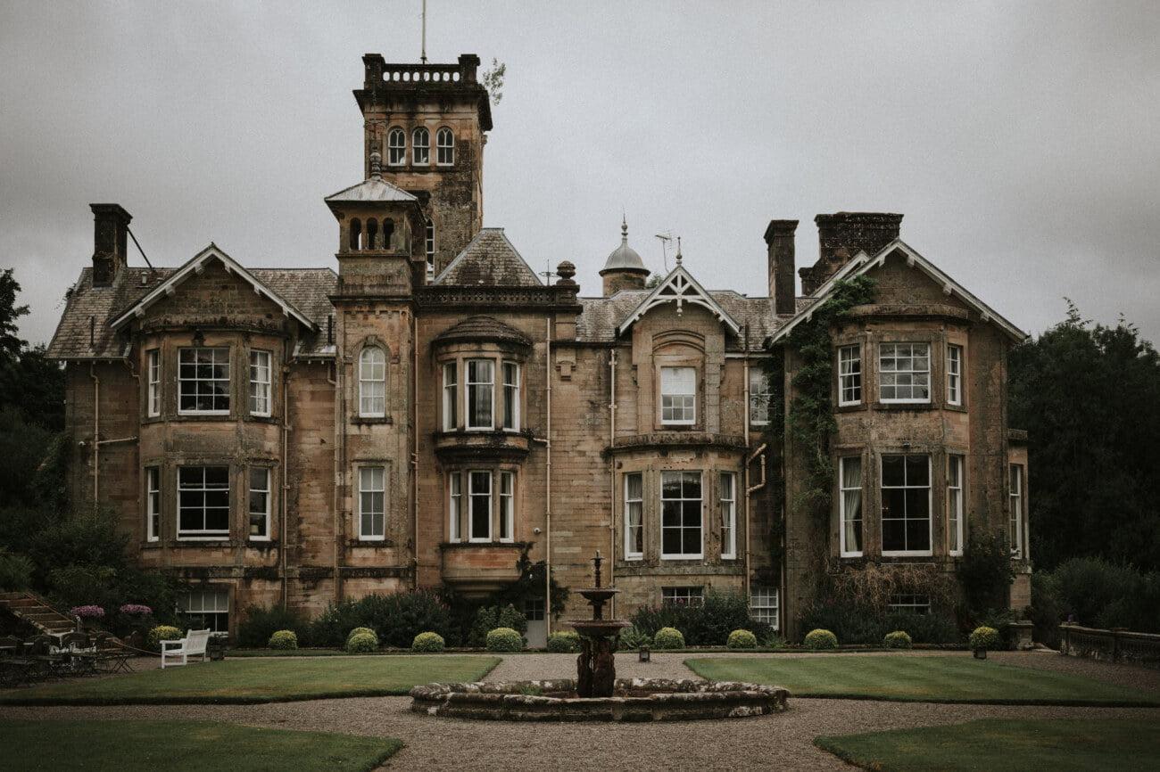 The Wedding Website of Thea Goddard and Cameron Bishop