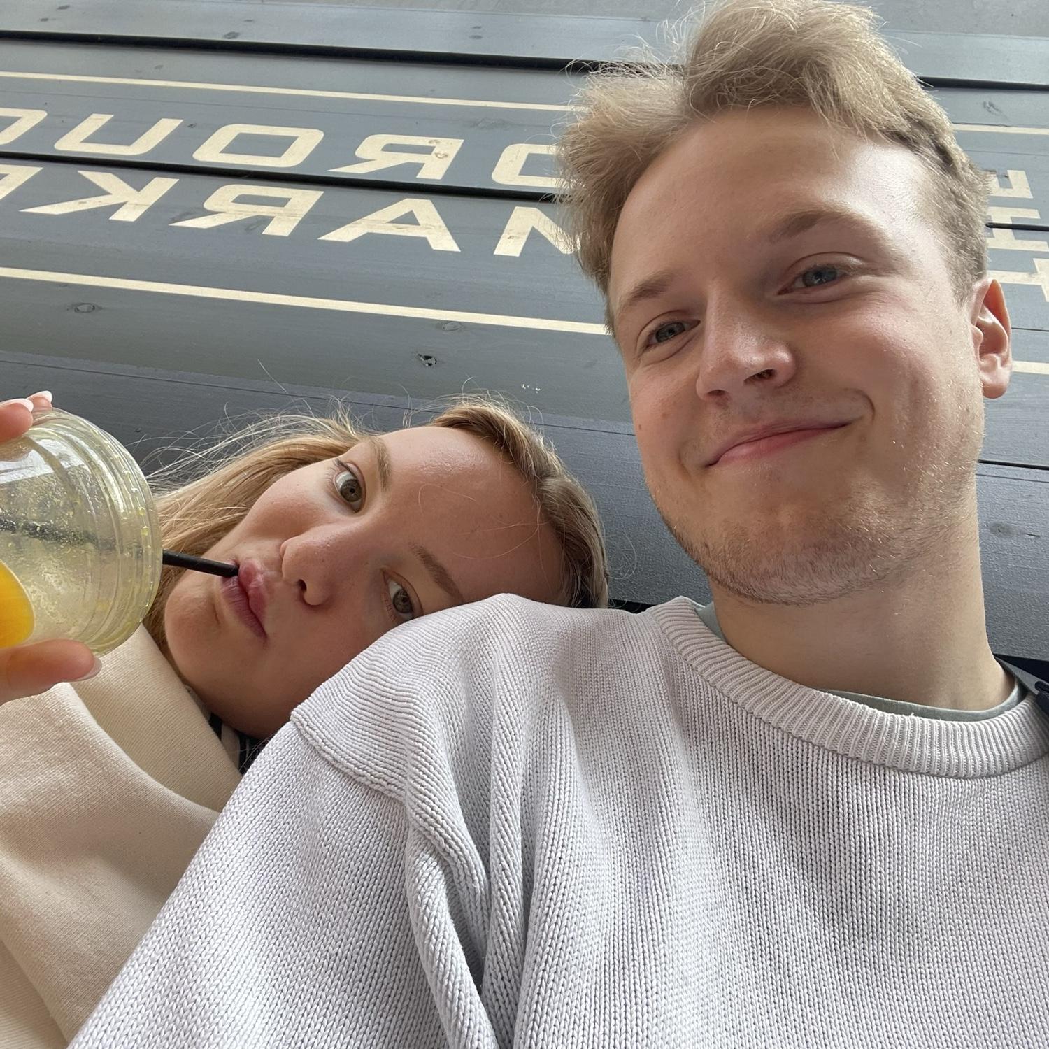 Sophie visits Alex and they go to Borough Market a lot- Sophie loves this place