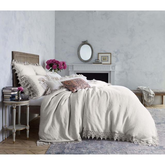 Wamsutta™ Vintage Evelyn Lace Queen Duvet Cover in White