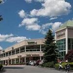 Crossing Outlet Square