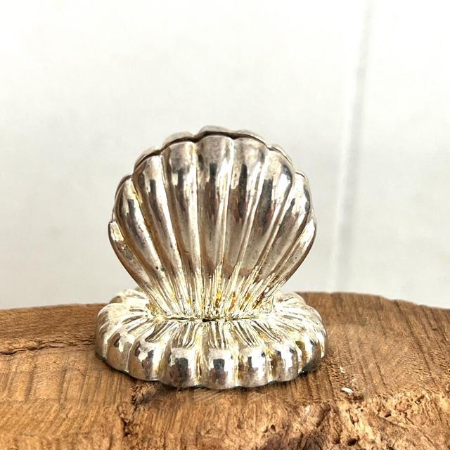 Silver Clam Shell Photo Holder | Silver Shell Place Card Holder | Wedding Table Number Holder