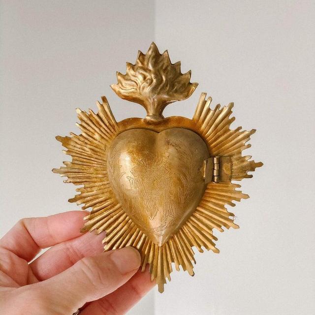 Sacred Heart Medallion