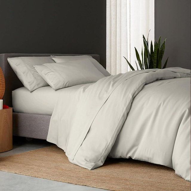 DOZ Duvet Cover Set, 100% Viscose derived from Bamboo, Organically Grown, Buttery Soft, Cooling Duvet Covers, High GSM, 1 Duvet Cover and 2 Pillowcases, 90"x90" (Fog, Full/Queen)