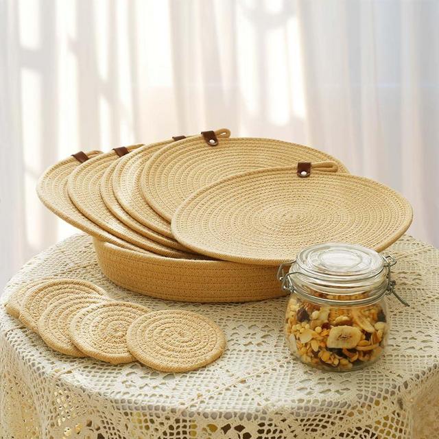 AHHFSMEI Round Woven Placemats Set of 6 Natural Water Hyacinth Heat Resistant Rattan Place Mats Braided Straw Table Mats with Holder Coasters Total 13pcs for Dining Table (beige13 inches)