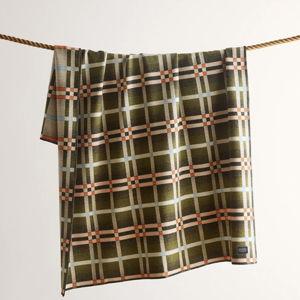 Pendleton: Four Square Throw