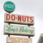 Long's Bakery