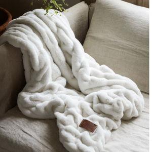 XL Dreamer Blanket, Frost— Comfrt
