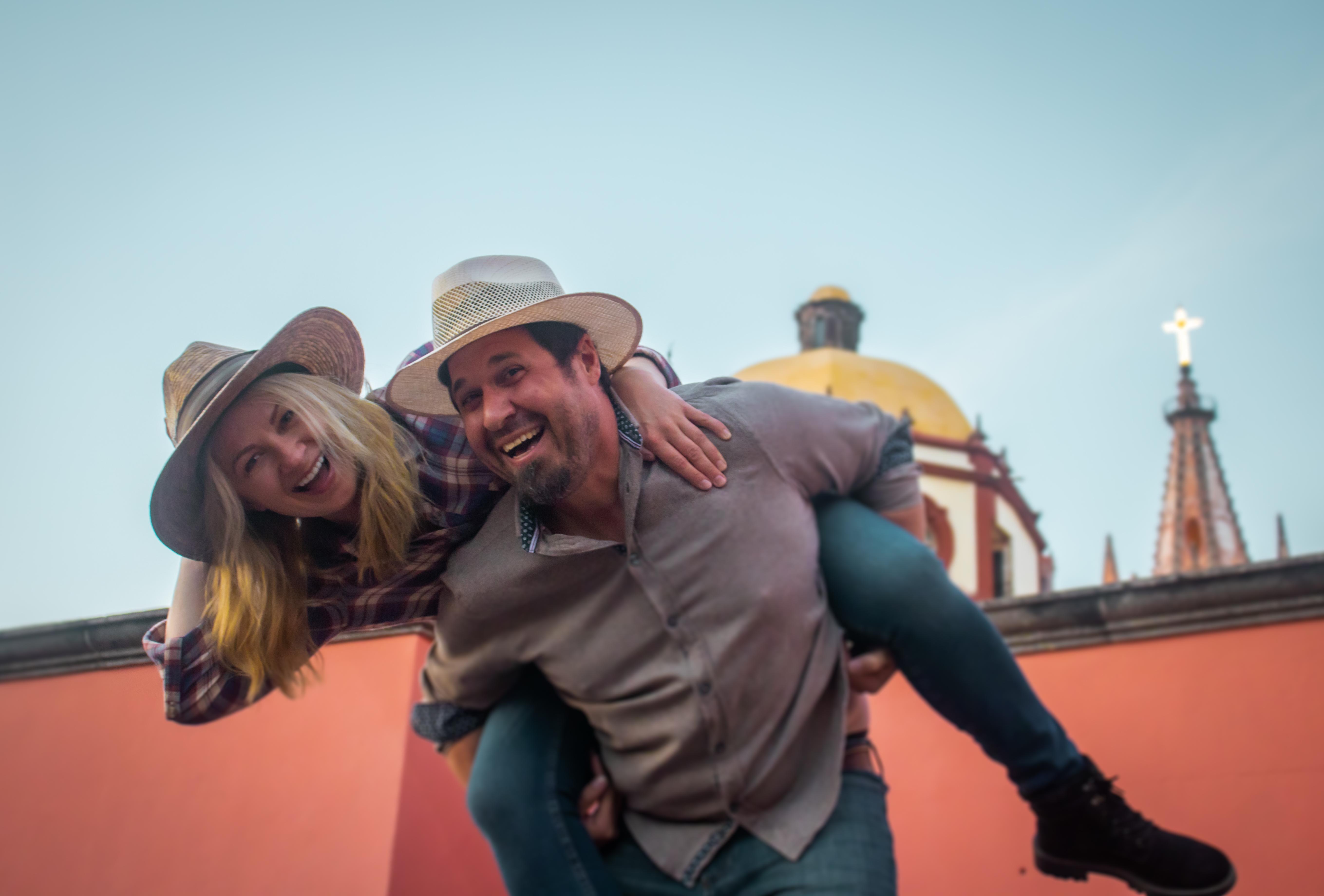 The Wedding Website of Chaz Falk and Laura Rupsaite
