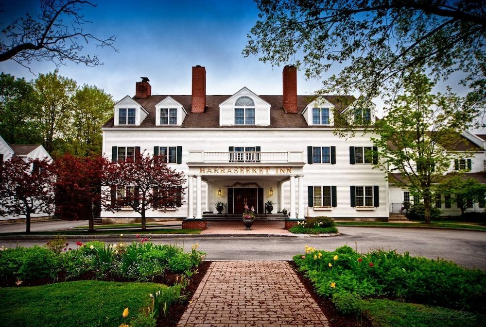 The Wedding Website of Elyse Pomeroy and Jesse Cyr