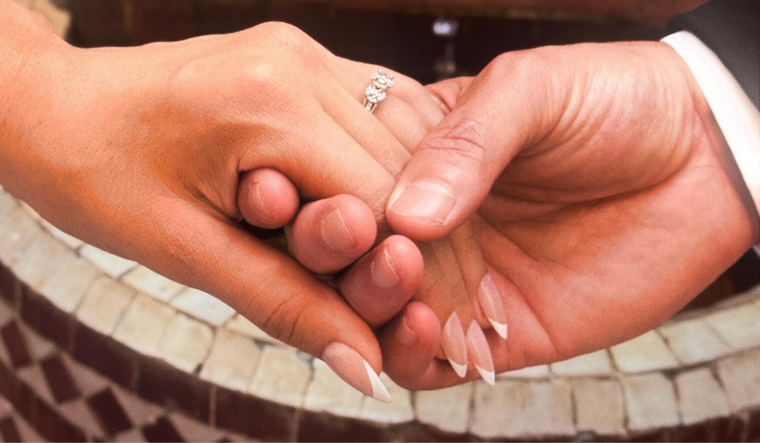 The Wedding Website of Alexandra otero and Roberto Santin