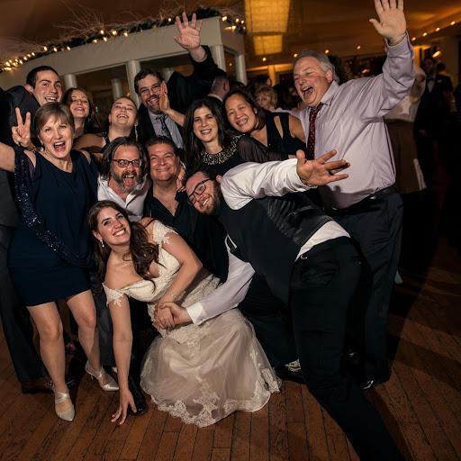 Zac, Mellissa, Annie, Dan, Michele, Doug, Jerry, Debbie, Hannah, Morgan, Zach and Bill