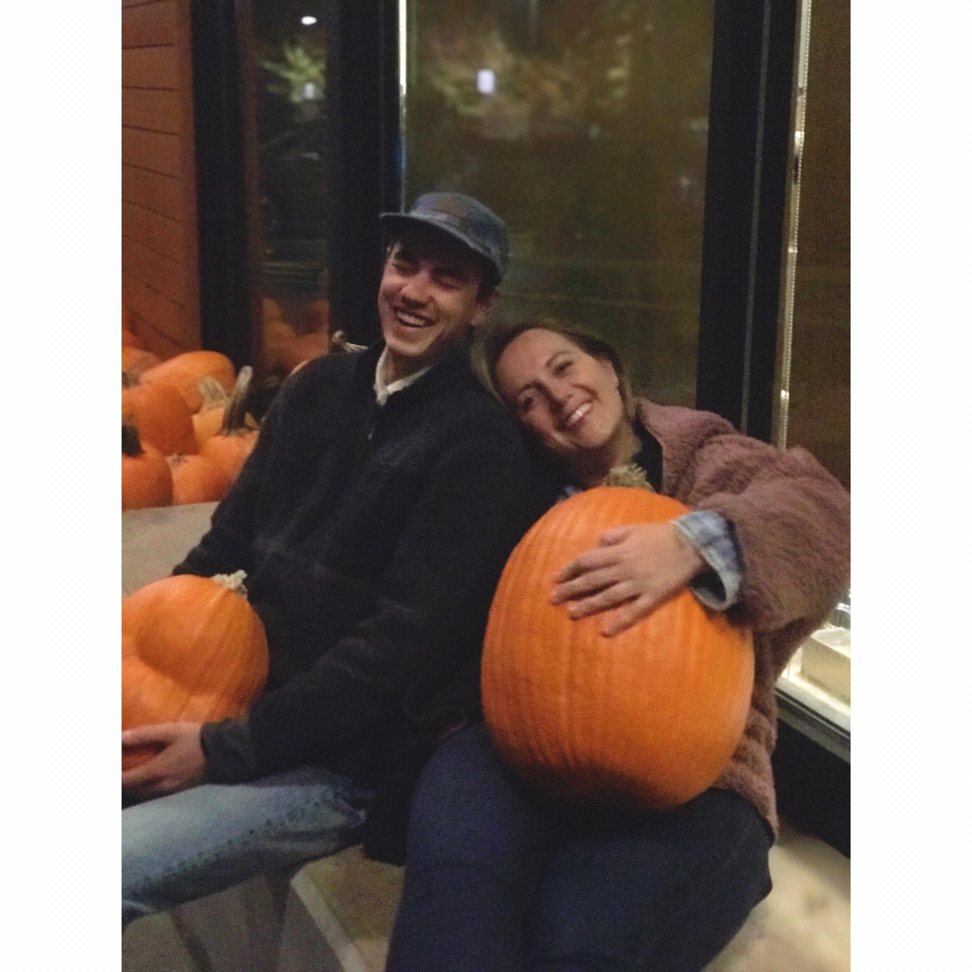 DYLAN AND ELISE CELEBRATING HALLOWEEN IN PORTLAND!