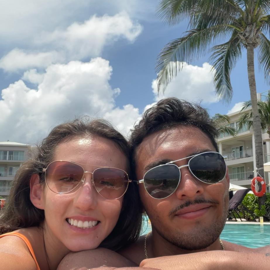 Pool vibes in Cancun 2021.