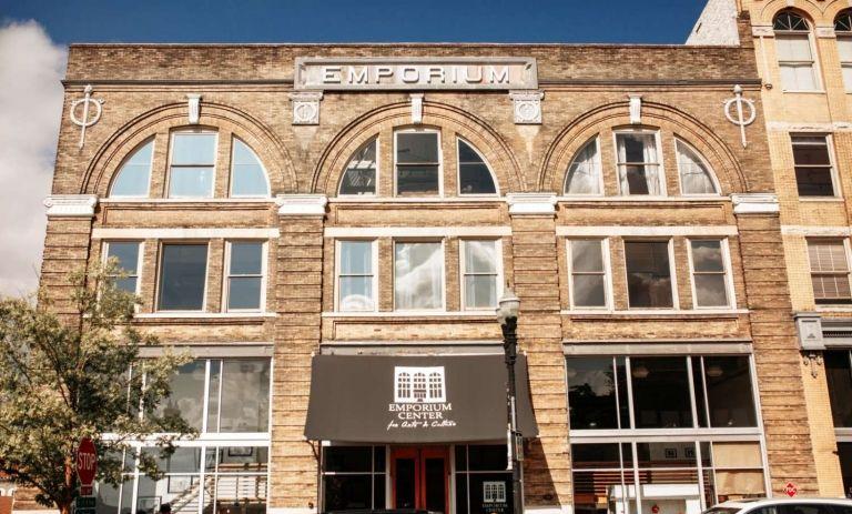 The Wedding Website of Kendyl Gresham and Hank Alsup