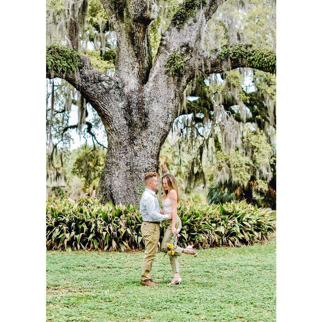 We decided to do an engagement shoot in New Orleans to celebrate ♡