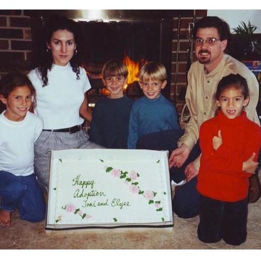 Left to right: Toni (sister), Beth (stepmom), John (brother), Scott (dad), Elyse (sister)