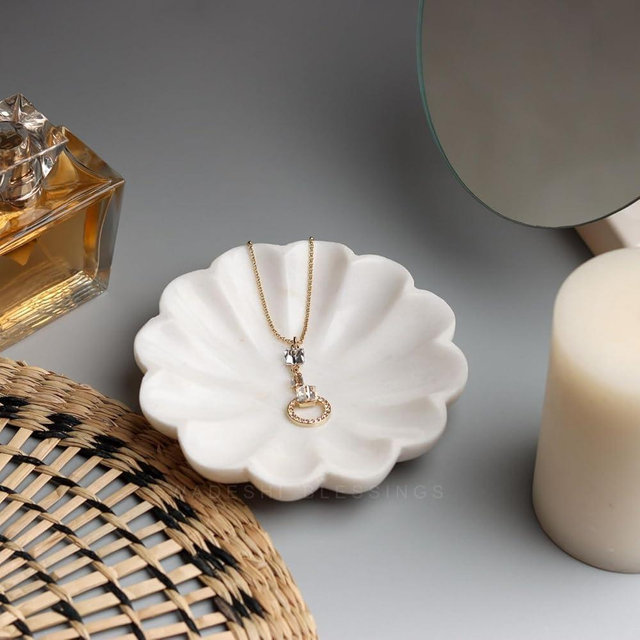 Handcrafted Marble Jewelry Tray, Decorative Trinket Dish for Rings Earrings Necklace Bracelet, Key Bowl, Ideal Gift for Mother Sister Daughter Friends, Birthday Wedding Christmas 5"