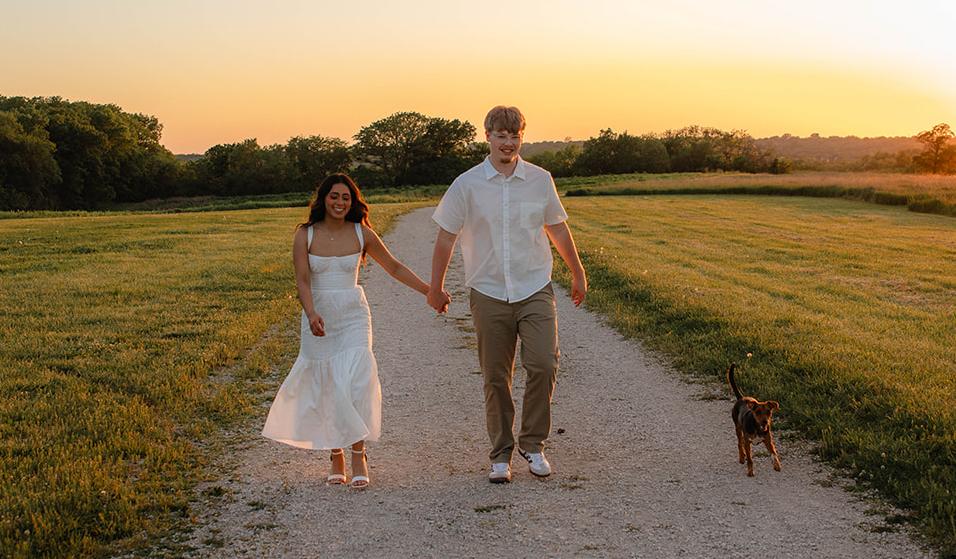 The Wedding Website of Desiree Zuniga and Kaleb Farmer
