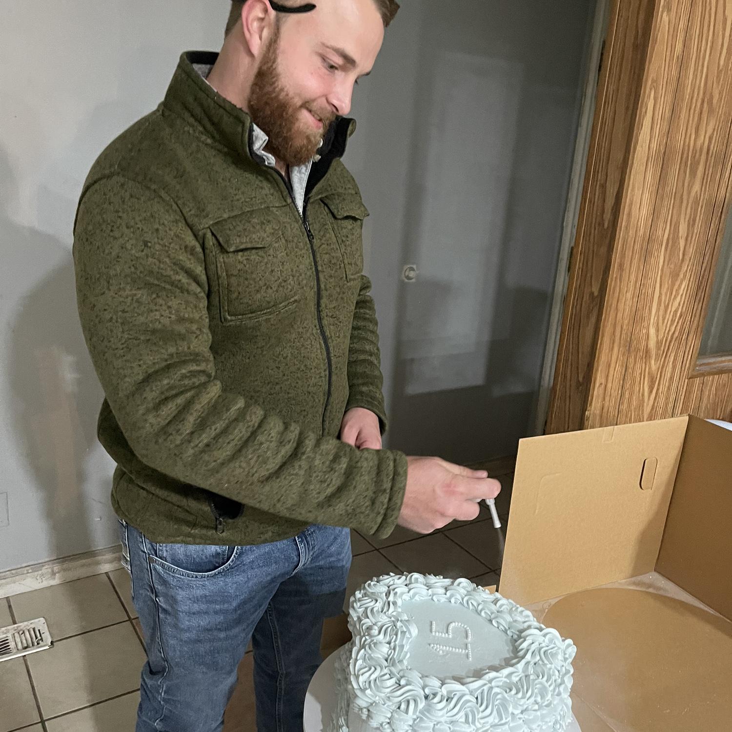 Sweet Brian will do anything to help Kass, even if it means becoming in touch with his cake decorator side!