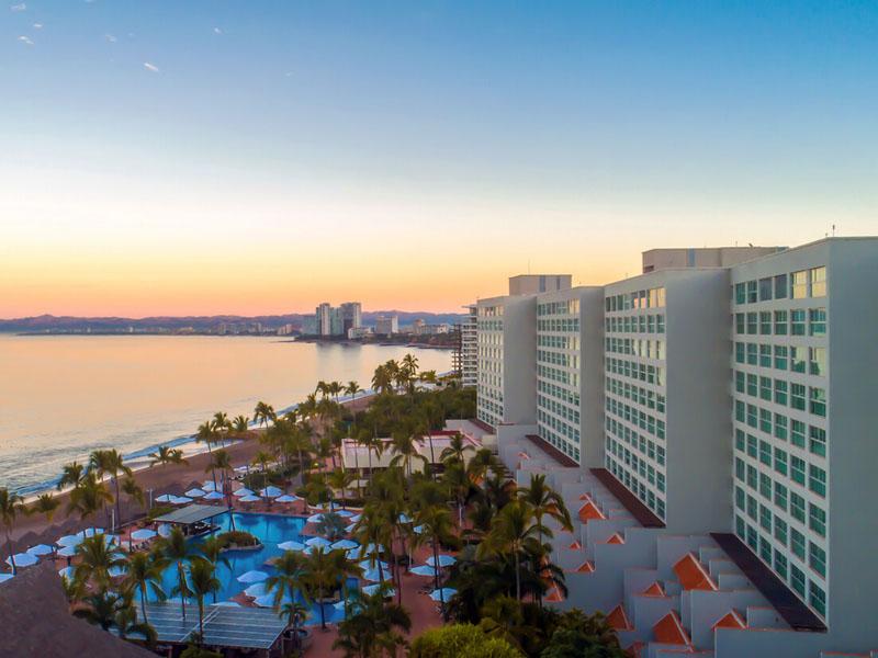 The Wedding Website of Vanessa Martinez and Rafael Munoz II