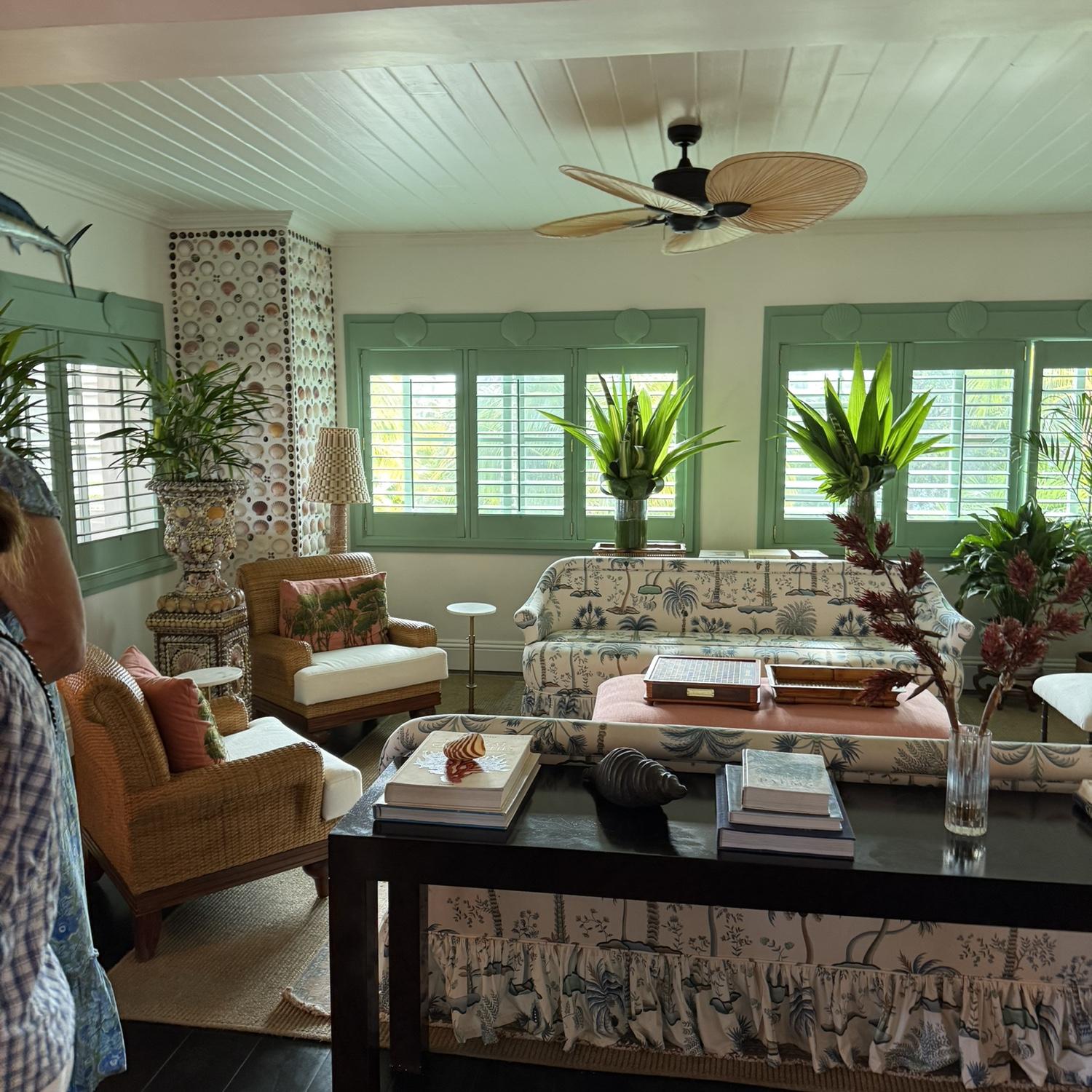 Coral Sands Mermaid Bar!