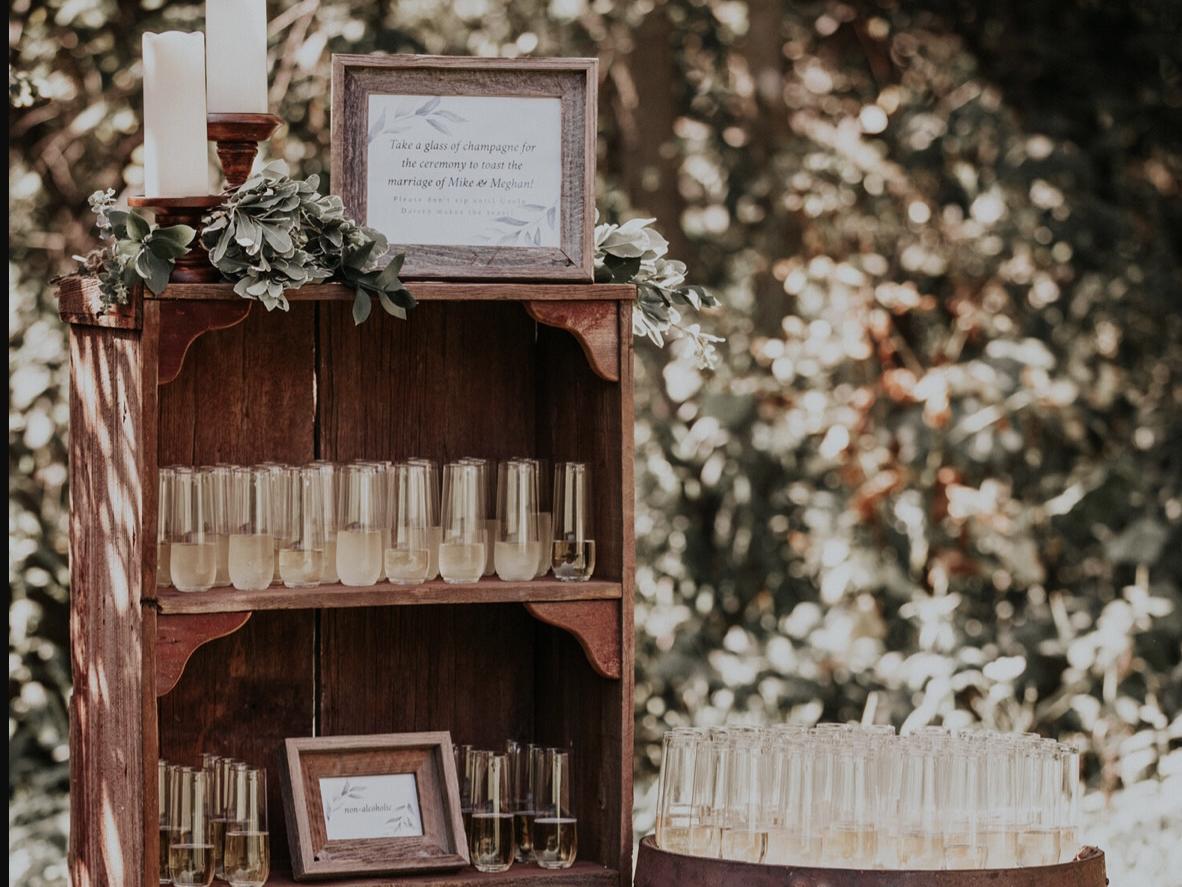 The Wedding Website of Andra Grosse and Samuel Rail