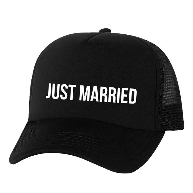 Just Married Truckers Mesh Snapback Hat - For Honeymoon