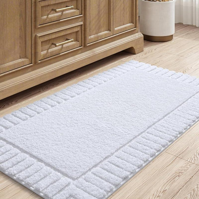LUMI Bathroom Rugs Non-Slip Washable, Extra Soft Absorbent Bath Rug, Machine Washable Bathroom Mat, Thick Bath Mat for Tub, Shower, Bathroom, White, 24"x43"
