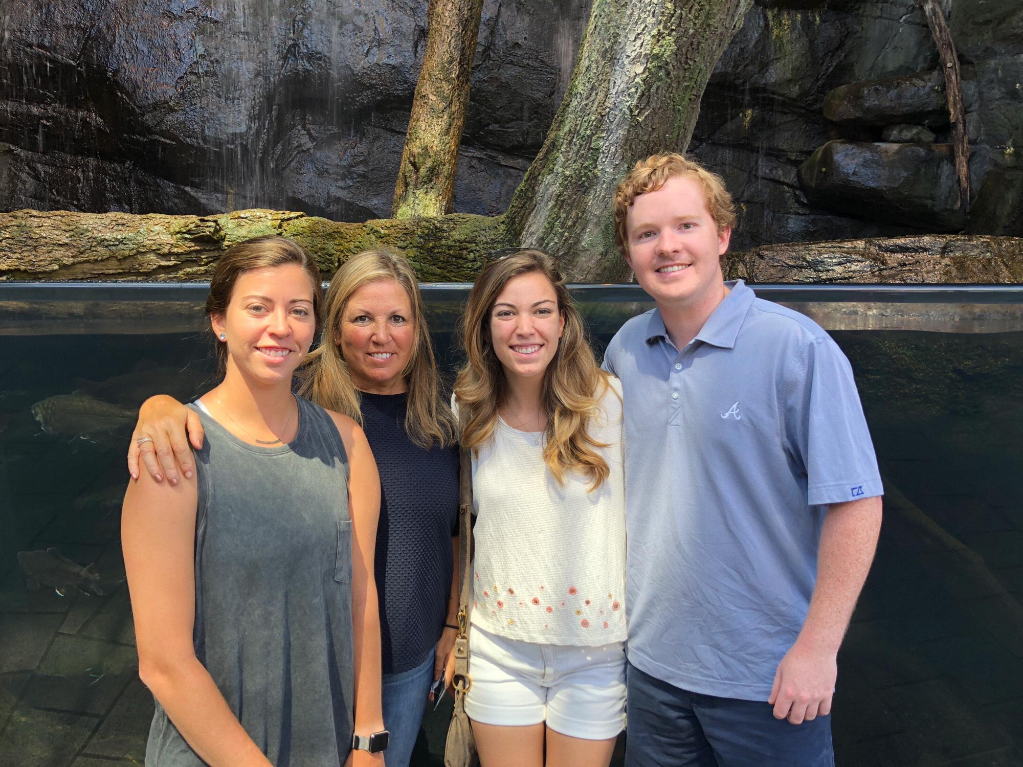 Visiting the Baltimore Aquarium, 2018!
