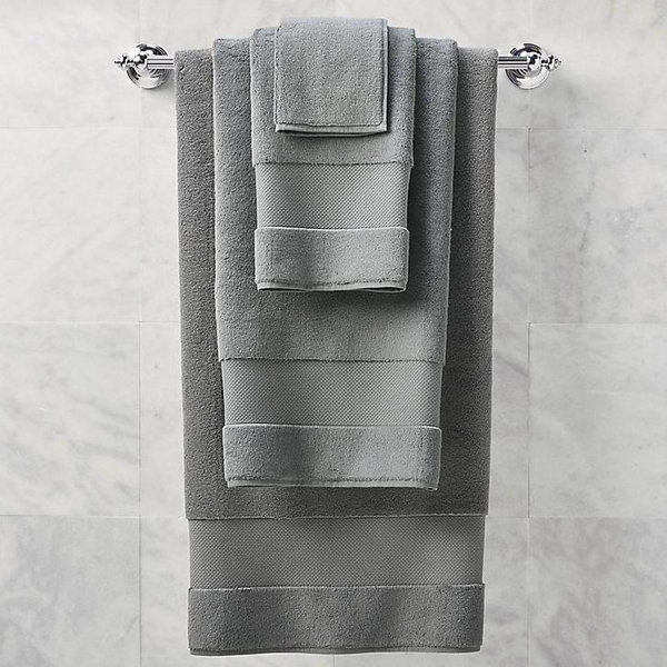 Frontgate Resort Collection Bath Towels: Luxurious Turkish Cotton & Superior Absorbency - Carbon