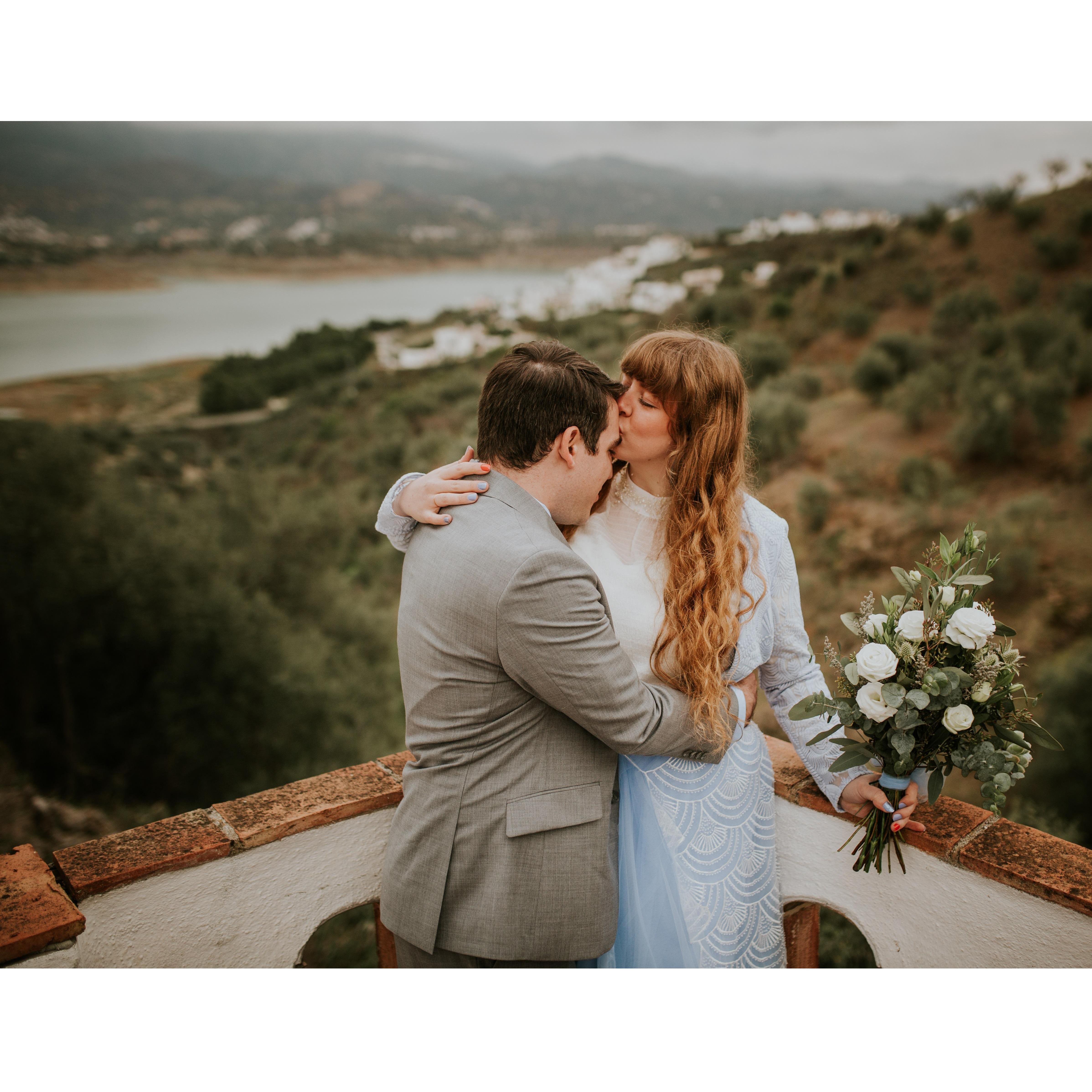 Overlooking Lake Viñuela from Los Castillejos.