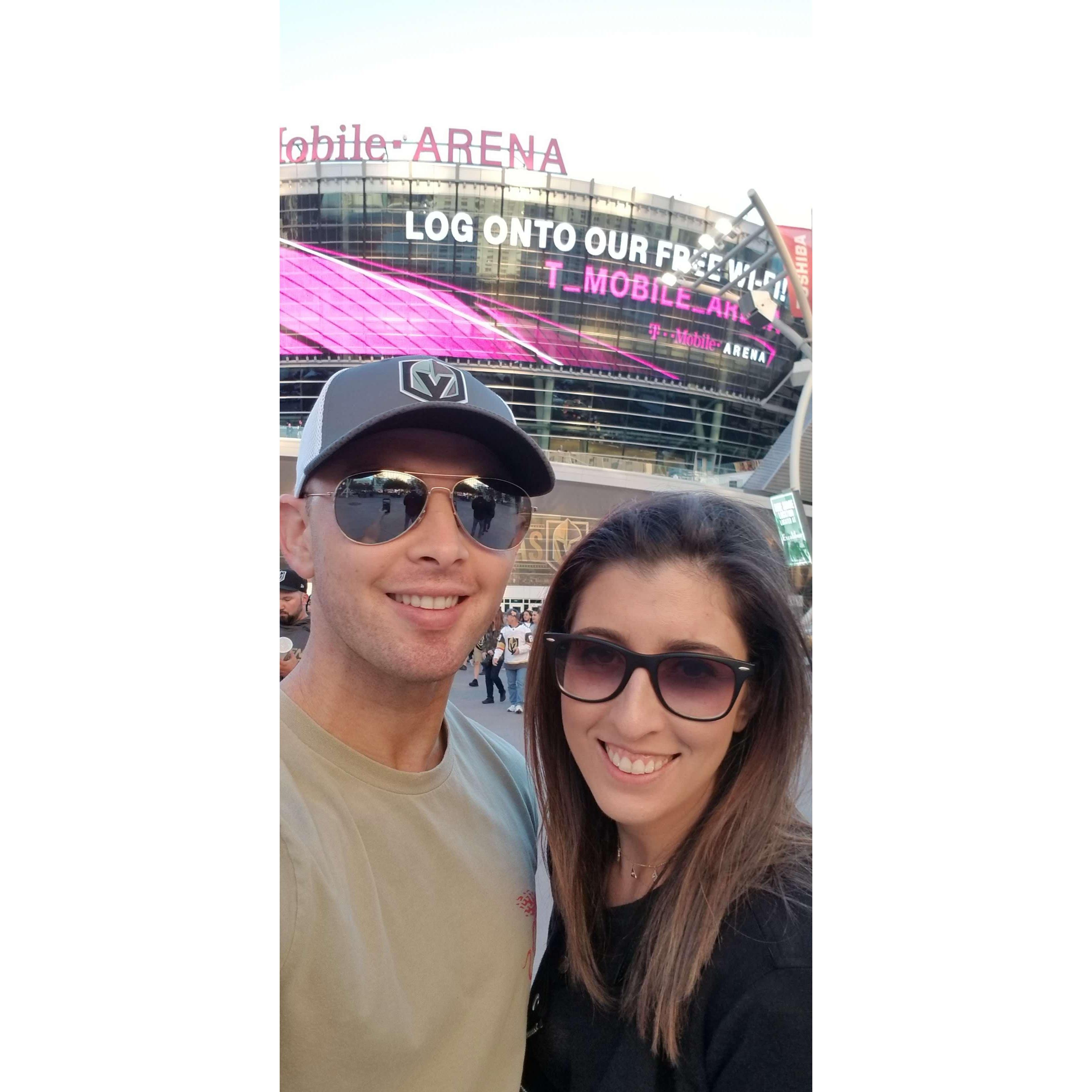 We love to take advantage of Charlie's work conventions. This time we went to Las Vegas, swam in Lake Mead, went to a Knights game, and Leigh accidently bet $100 on one slot machine game.