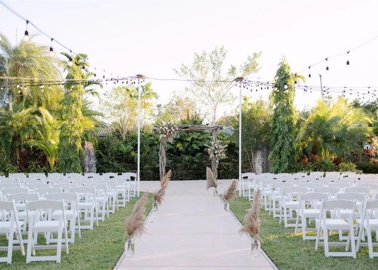 The Wedding Website of Catherine Lee and Andrew Meyer