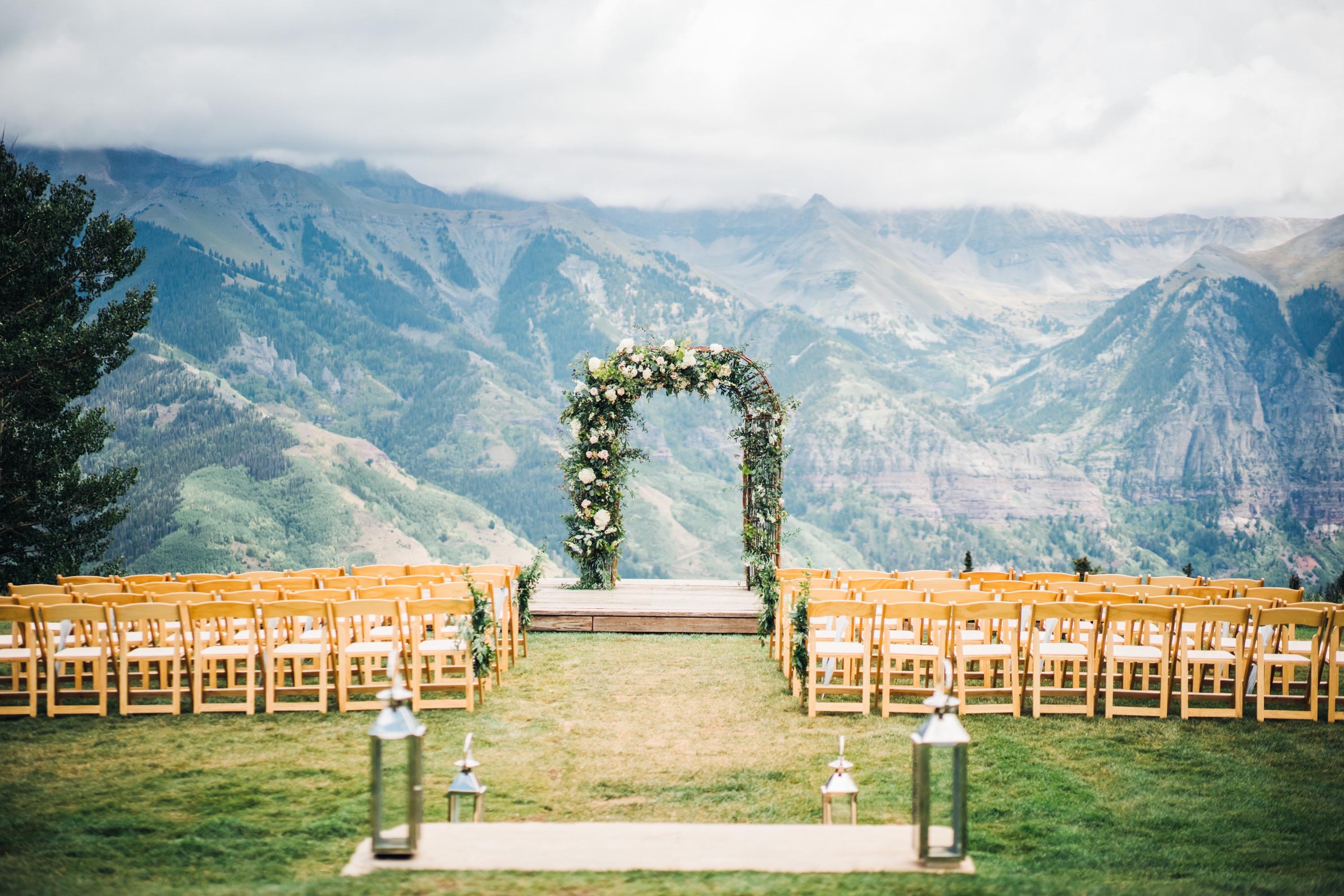 The Wedding Website of Kristin Rolla and Dylan Mueth