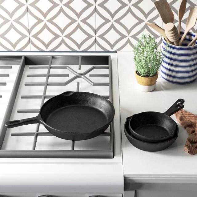 Charlton Home Maymie 6, 7, and 10 in. Cast Iron Non-Stick Frying Pan Set