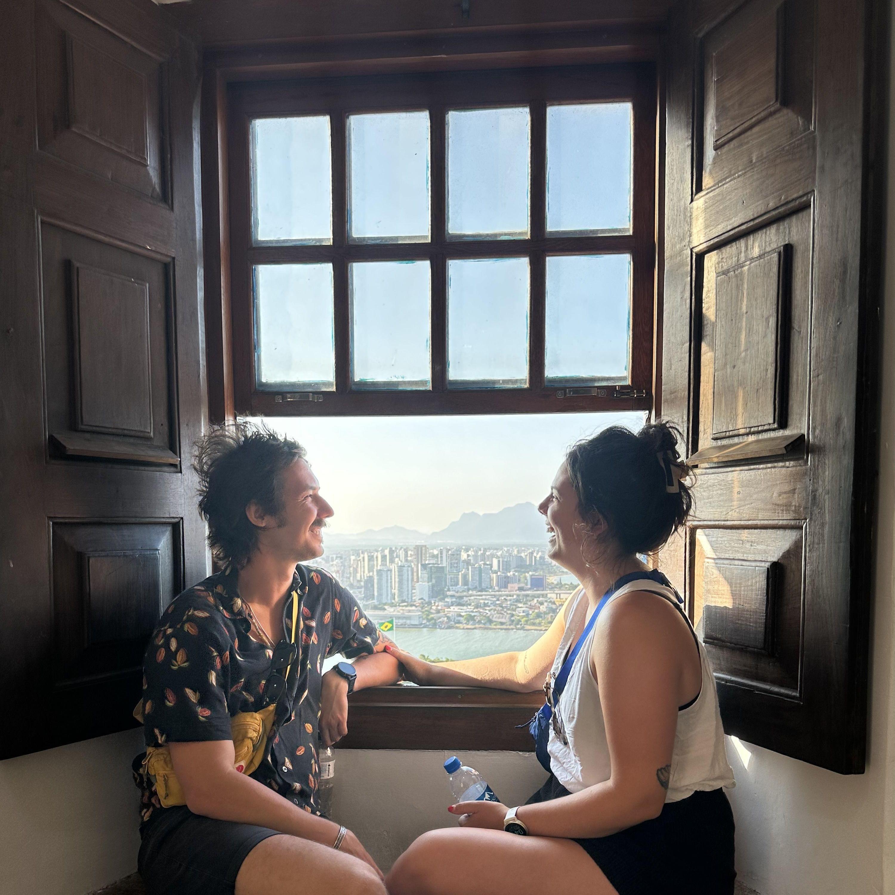 Edú takes Melina to Convento da Penha